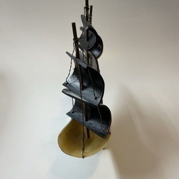 Vintage Handmade Horn Sailing Ship Nautical Boat Carved Horn Library 7"X7" - Picture 10 of 12